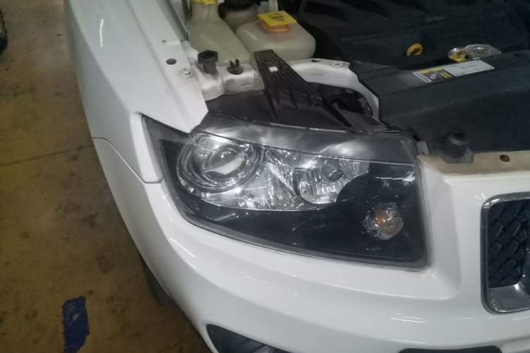 Used Jeep Compass 2014 2.0L two-wheel drive urban version Right Front Headlight