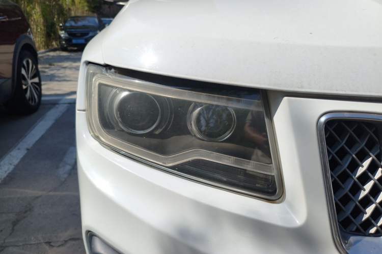Used Jeep Compass 2014 Revised Version 2.0L Two-Wheel Drive Elite Edition Right Front Headlight
