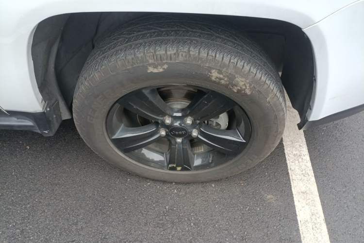 Used Jeep Compass 2014 2.4L Four-Wheel Drive Serpentine Collection Edition Right Front Wheel Hub