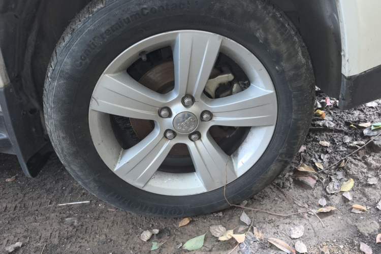 Used Jeep Compass 2014 Revised Version 2.0L Two-Wheel Drive Entry-Level Edition Right Front Wheel Hub