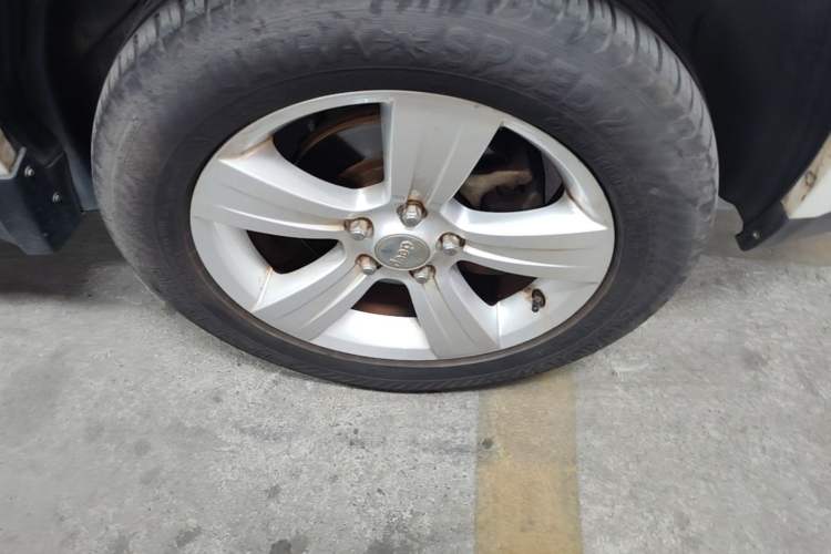 Used Jeep Compass 2014 Revised Version 2.0L Two-Wheel Drive Entry-Level Edition Right Front Wheel Hub