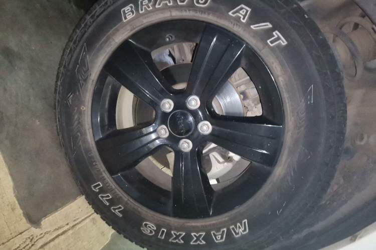 Used Jeep Compass 2014 2.4L Four-Wheel Drive Serpentine Collection Edition Right Front Wheel Hub