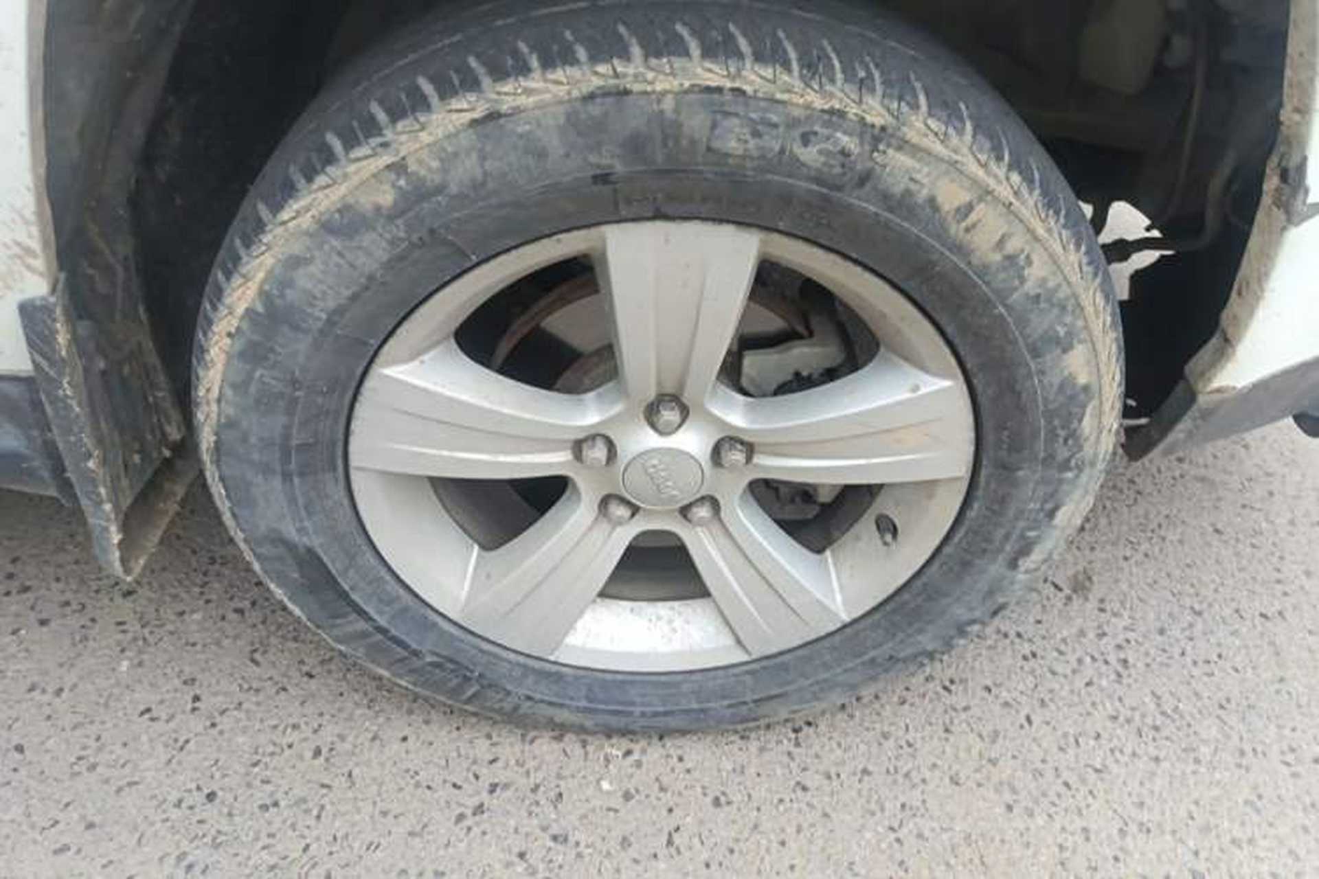 Used Jeep Compass 2014 2.4L four-wheel drive sport version Right Front Wheel Hub