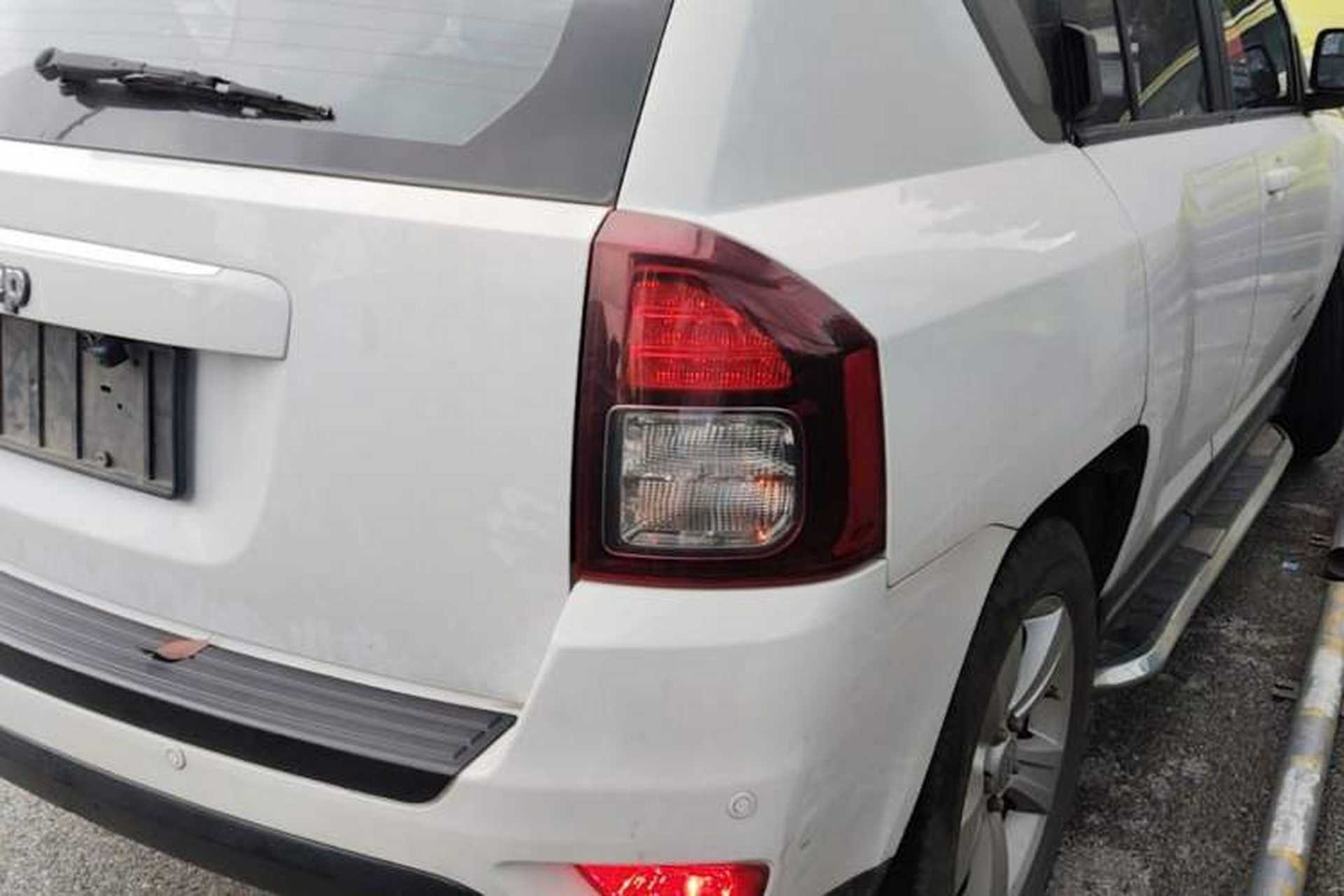 Used Jeep Compass 2014 2.0L two-wheel drive sport version Right Rear Taillight