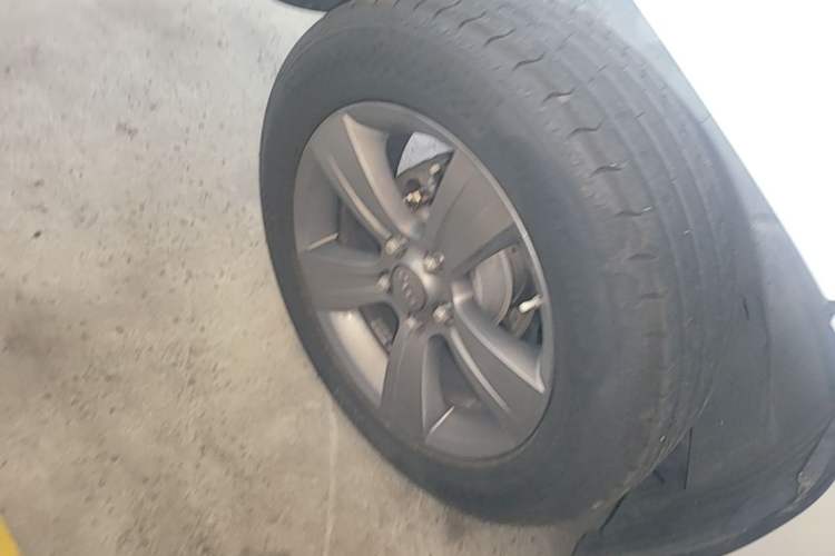 Used Jeep Compass 2014 Revised Version 2.4L Four-Wheel Drive Comfort Edition Right Rear Wheel Hub