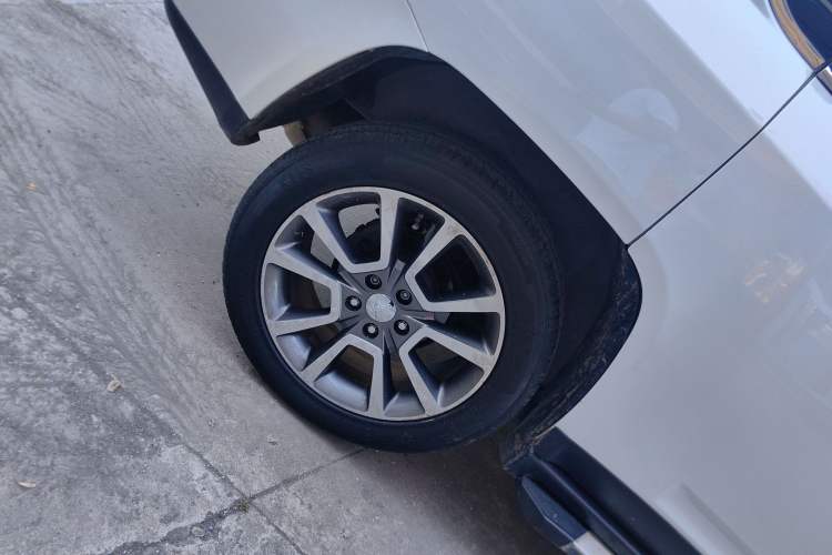 Used Jeep Compass 2014 Revised Version 2.0L Two-Wheel Drive Elite Edition Right Rear Wheel Hub