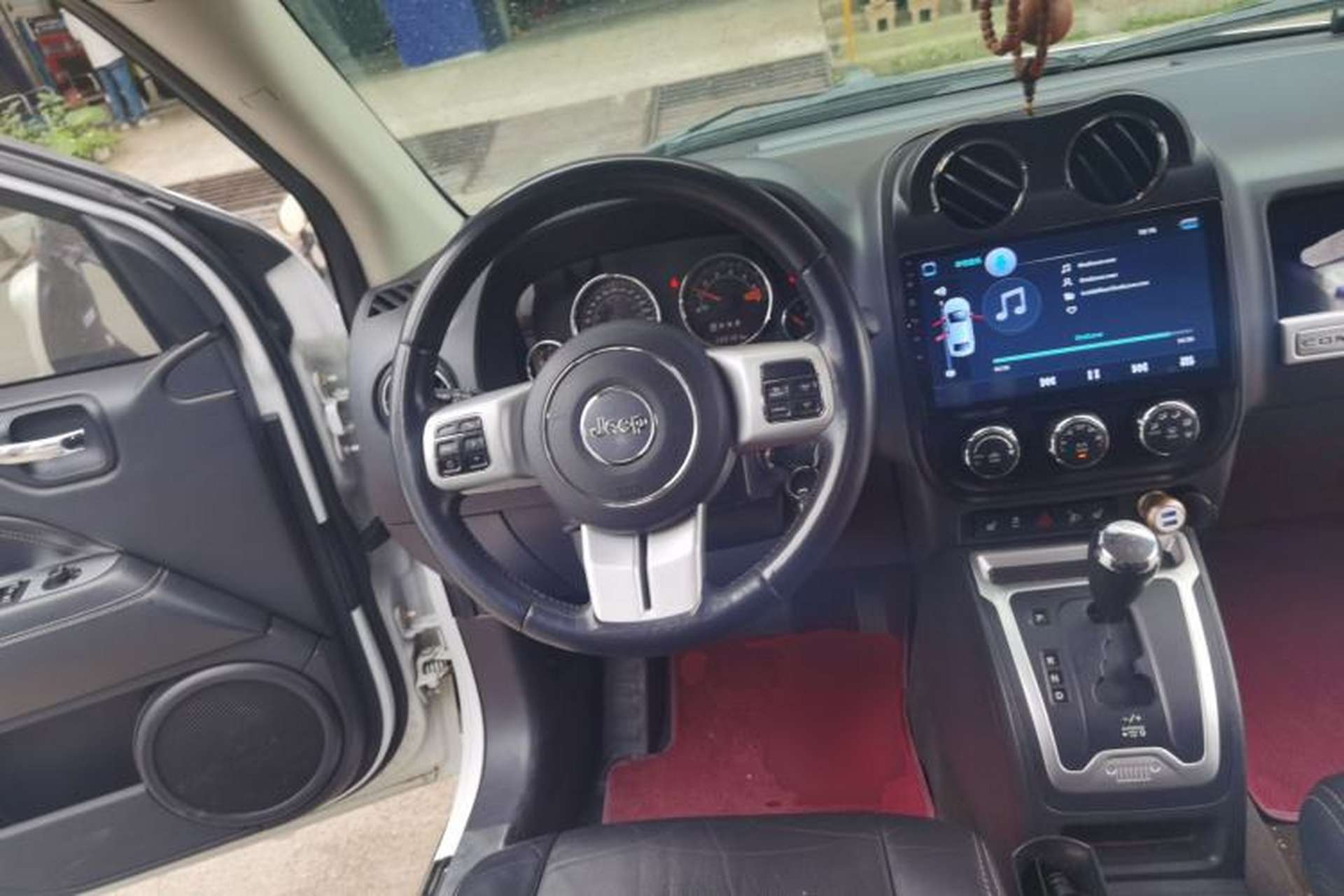 Used Jeep Compass 2014 Revised Version 2.4L Four-Wheel Drive Luxury Edition Steering Wheel