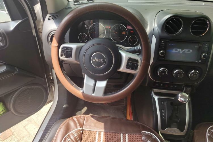 Used Jeep Compass 2014 Revised Version 2.0L Two-Wheel Drive Elite Edition Steering Wheel