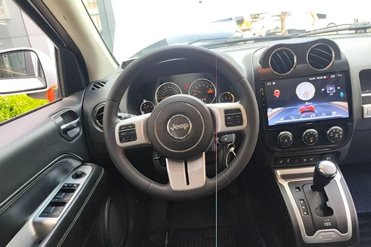 Used Jeep Compass 2014 Revised Version 2.0L Two-Wheel Drive Elite Edition Steering Wheel