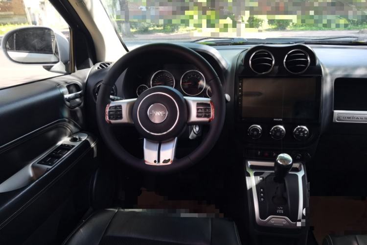 Used Jeep Compass 2014 Revised Version 2.4L Four-Wheel Drive Comfort Edition Steering Wheel