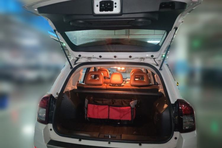Used Jeep Compass 2014 Revised Version 2.4L Four-Wheel Drive Luxury Navigation Edition Trunk