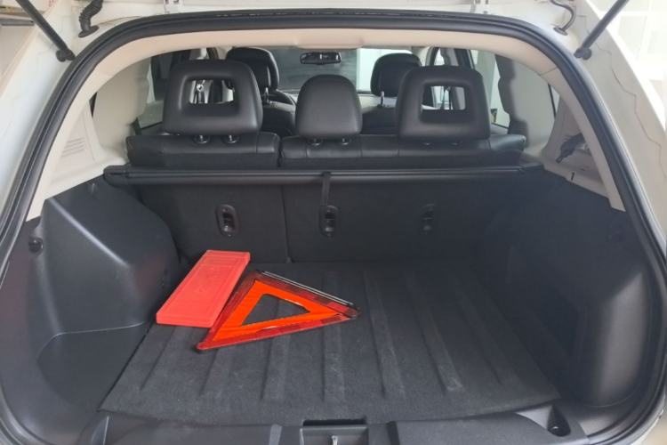 Used Jeep Compass 2014 Revised Version 2.4L Four-Wheel Drive Comfort Edition Trunk