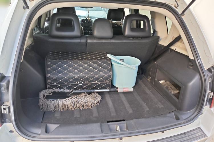 Used Jeep Compass 2014 2.0L two-wheel drive urban version Trunk
