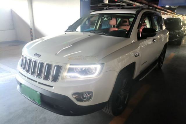 Used Jeep Compass 2014 2.0L two-wheel drive sport version