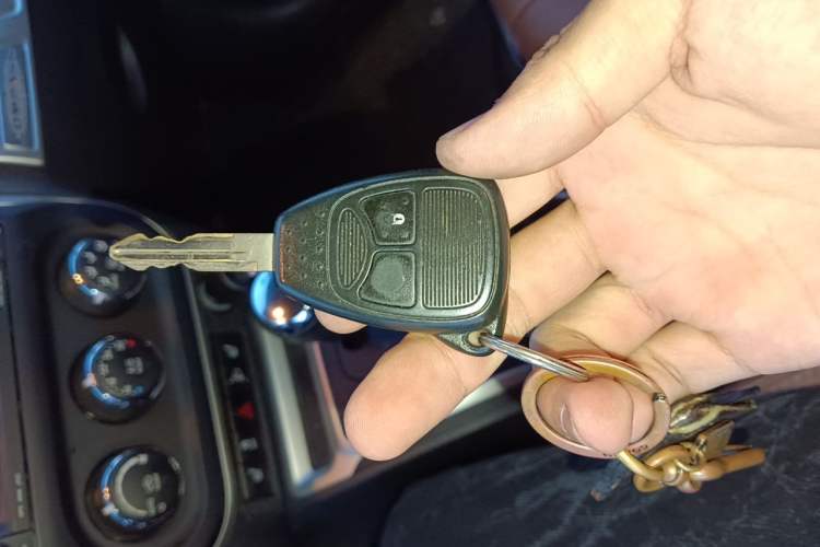 Used Jeep Compass 2014 2.4L four-wheel drive luxury navigation version Vehicle Key