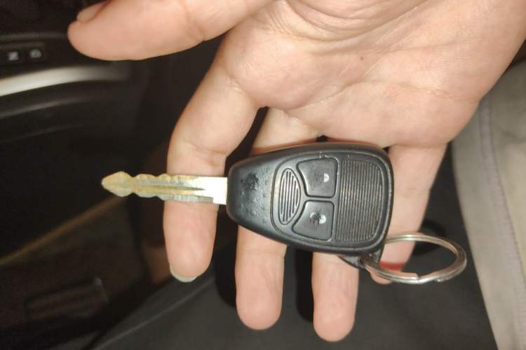 Used Jeep Compass 2014 2.4L four-wheel drive luxury version Vehicle Key