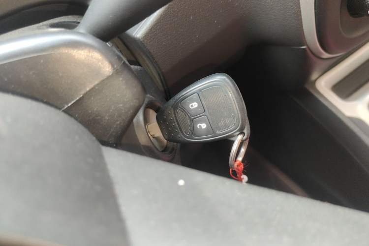 Used Jeep Compass 2014 2.4L four-wheel drive luxury navigation version Vehicle Key