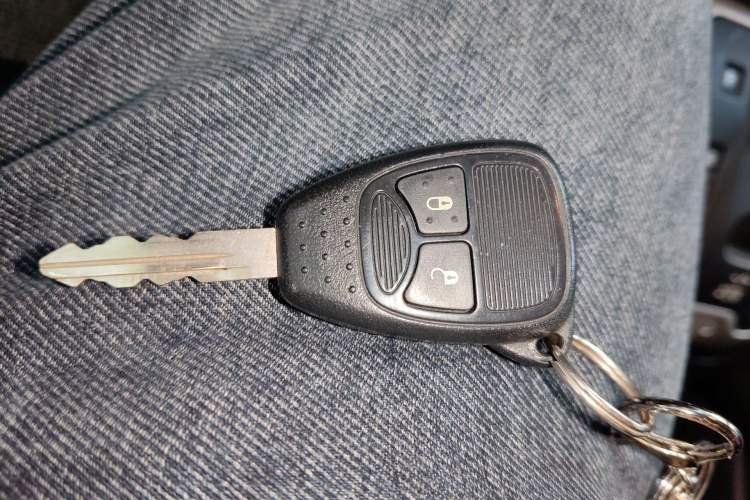 Used Jeep Compass 2014 2.4L four-wheel drive luxury version Vehicle Key
