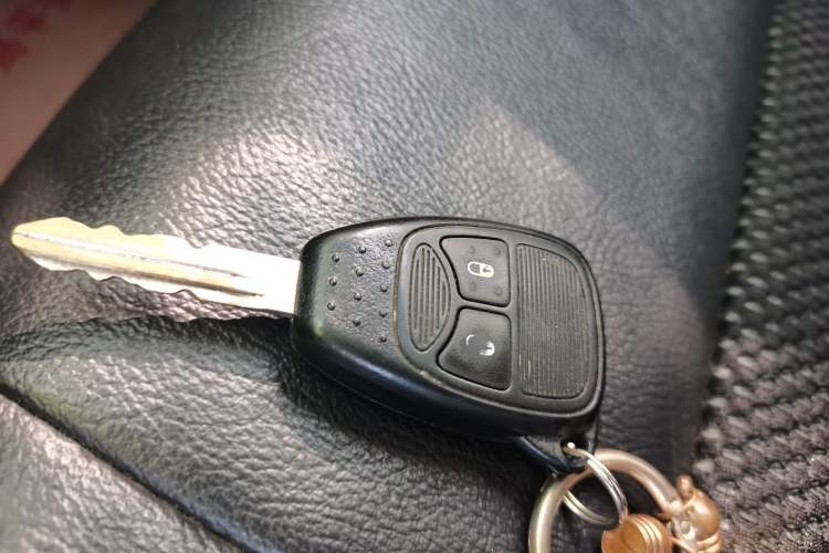 Used Jeep Compass 2014 Revised Version 2.4L Four-Wheel Drive Comfort Edition Vehicle Key