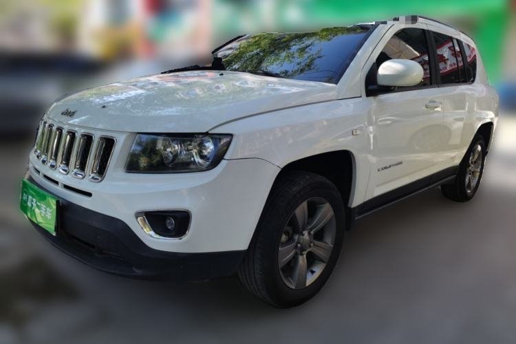 Used Jeep Compass 2014 Revised Version 2.4L Four-Wheel Drive Comfort Edition Guazi used car, China used car export, Used car for sale, Used  cars, Cheapest cars for sale