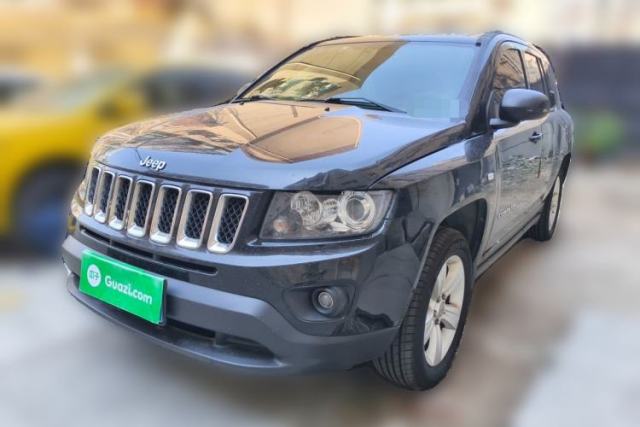 Used Jeep Compass 2015 2.0L two-wheel drive sport version