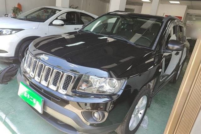 Used Jeep Compass 2015 2.0L two-wheel drive sport version