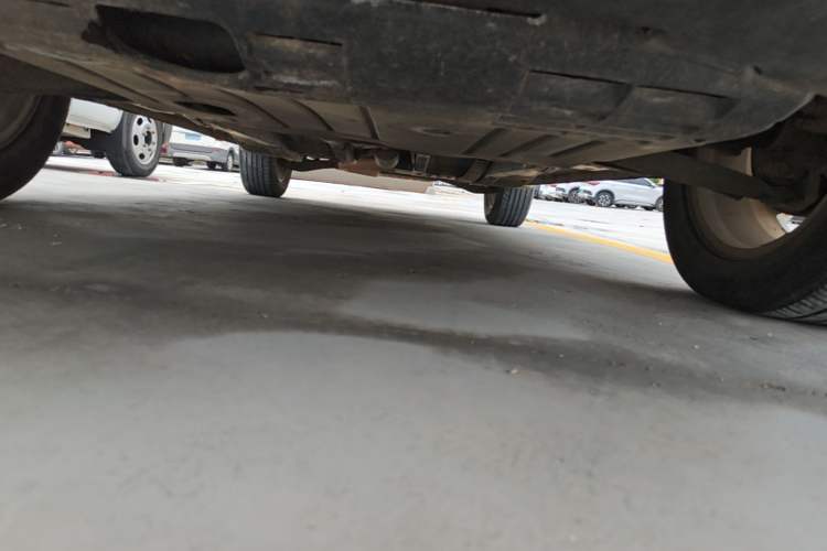 Used Jeep Compass 2015 2.0L two-wheel drive sport version Chassis Front