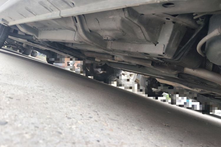 Used Jeep Compass 2015 2.0L two-wheel drive sport version Chassis Rear Left