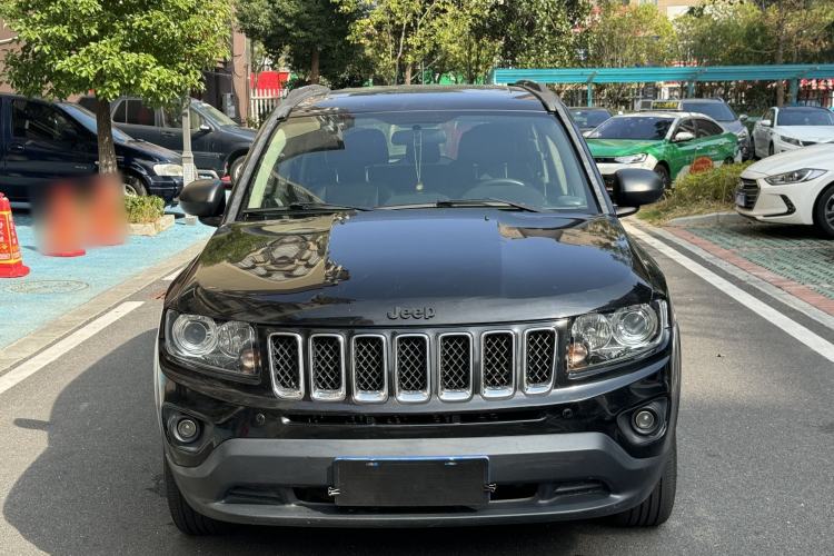 Used Jeep Compass 2015 2.0L two-wheel drive sport version Exterior 1