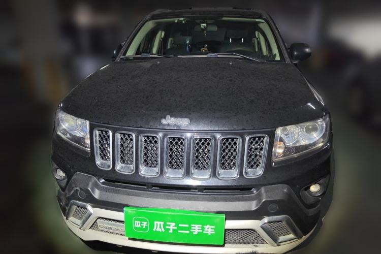 Used Jeep Compass 2015 2.0L two-wheel drive sport version Front