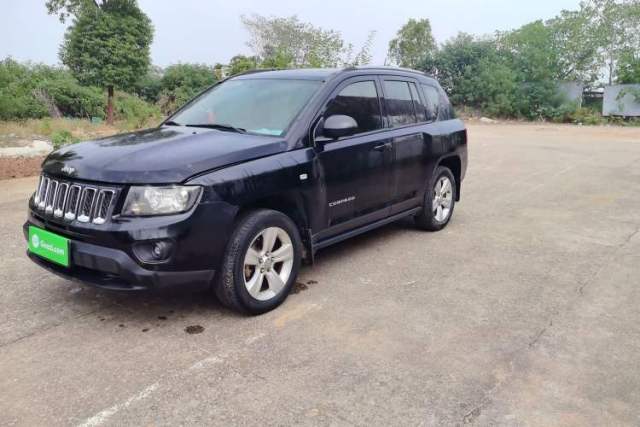 Used Jeep Compass 2015 2.0L two-wheel drive sport version