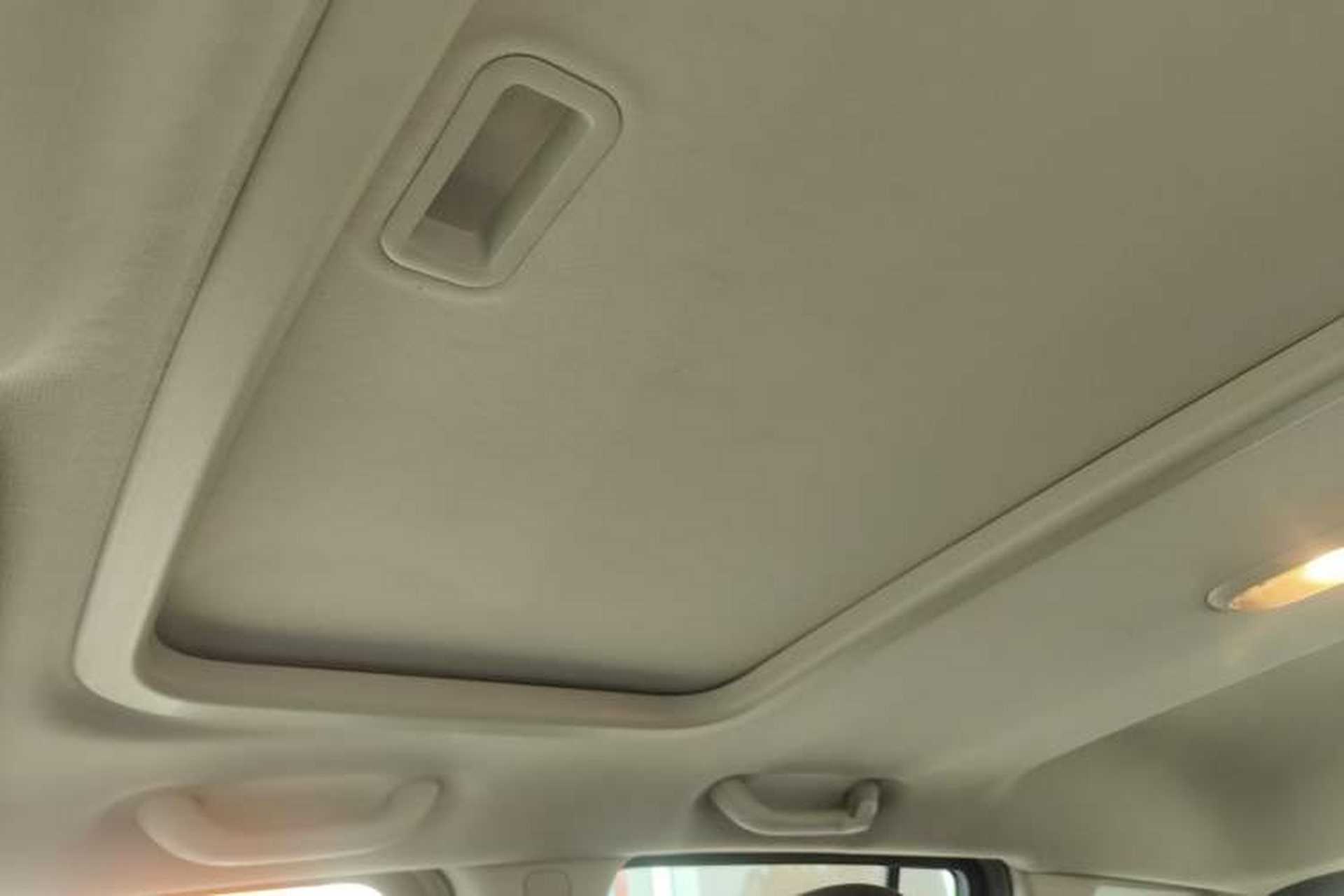 Used Jeep Compass 2015 2.0L two-wheel drive sport version Headliner