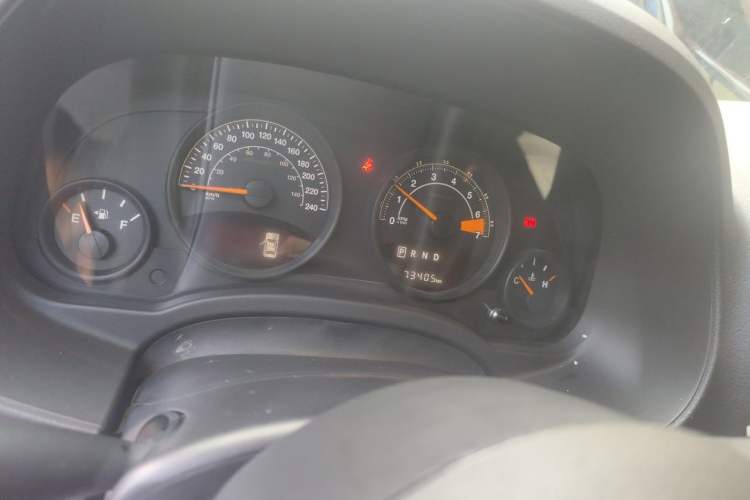 Used Jeep Compass 2015 2.0L two-wheel drive sport version Instrument Cluster