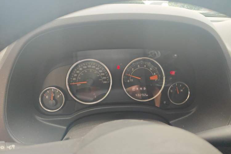 Used Jeep Compass 2015 2.0L Two-Wheel Drive Luxury Edition Instrument Cluster