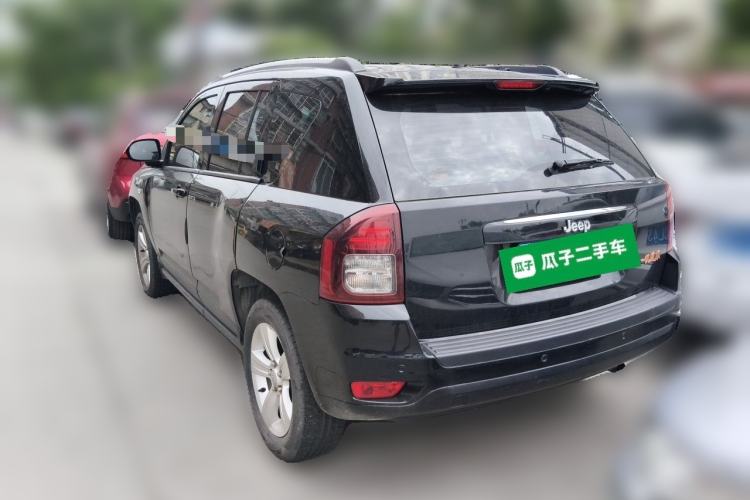 Used Jeep Compass 2015 2.0L two-wheel drive sport version Rear Left 45 Deg