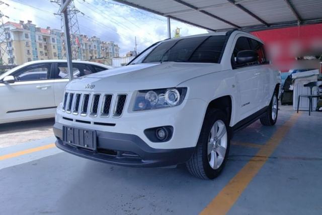 Used Jeep Compass 2015 2.0L two-wheel drive sport version