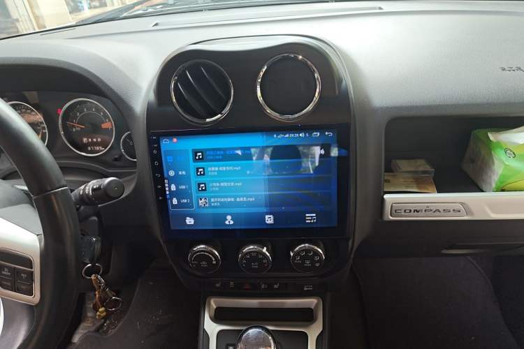Used Jeep Compass 2015 2.0L Two-Wheel Drive Luxury Edition Audio And AC Panel