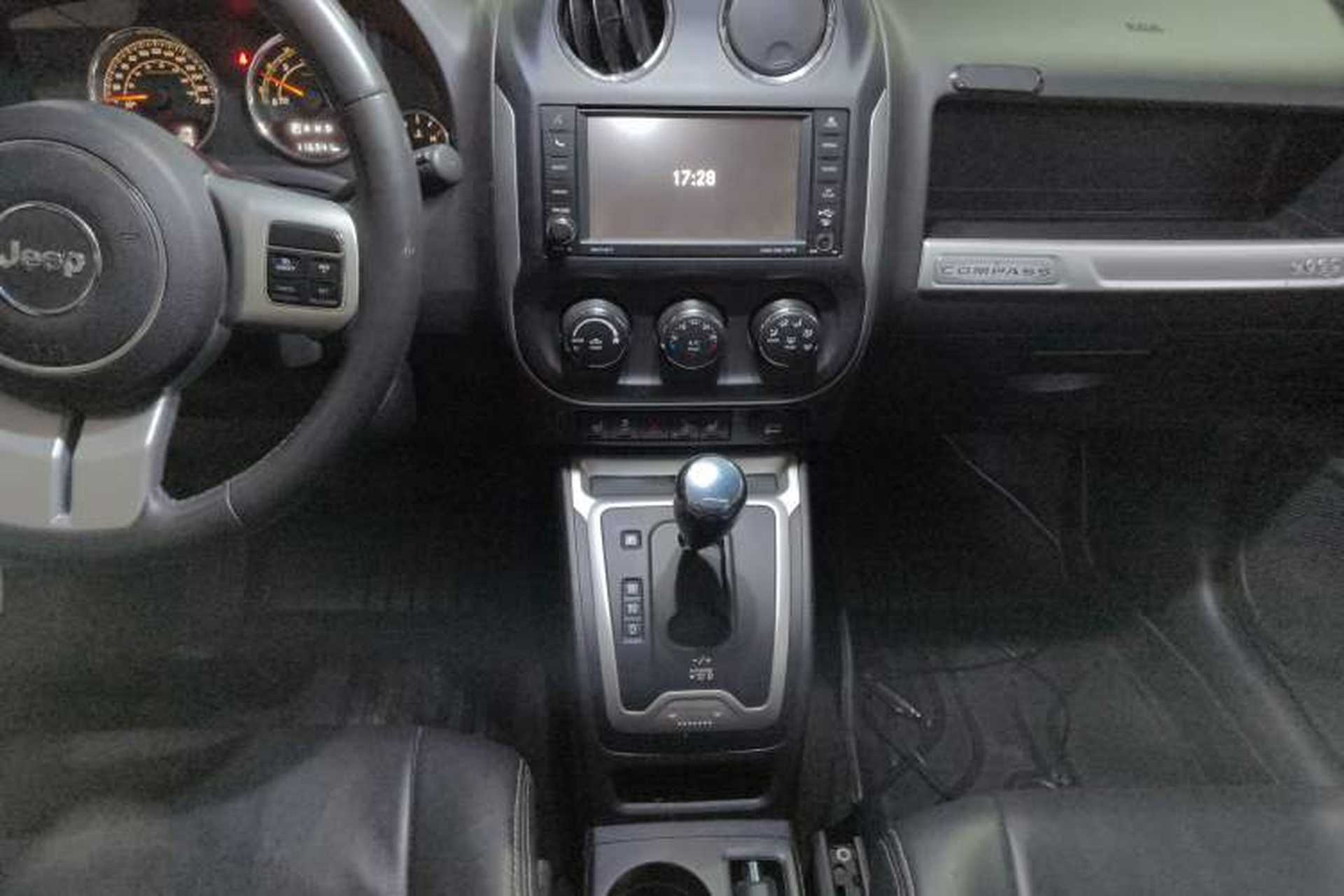 Used Jeep Compass 2015 2.0L Two-Wheel Drive Luxury Edition Audio And AC Panel
