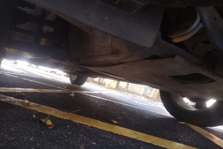 Used Jeep Compass 2015 2.0L two-wheel drive sport version Chassis Front