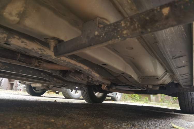 Used Jeep Compass 2015 2.0L two-wheel drive sport version Chassis Front Left
