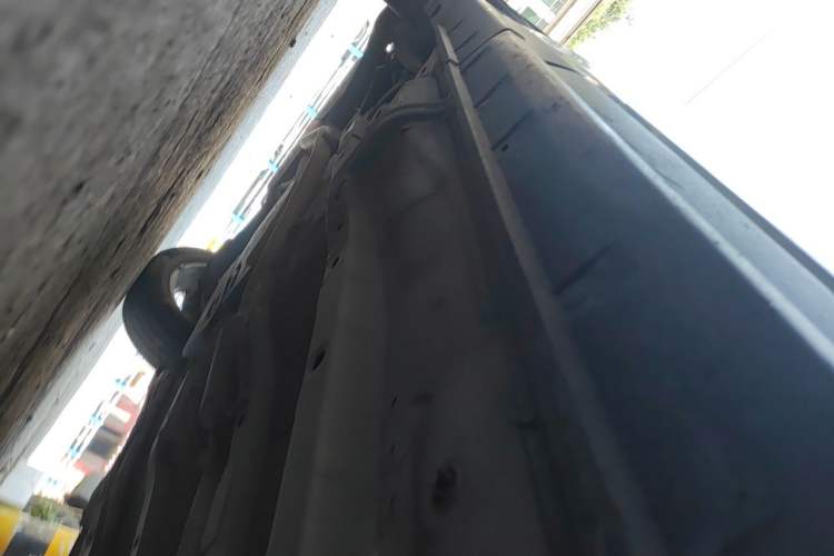 Used Jeep Compass 2015 2.0L two-wheel drive sport version Chassis Front Right