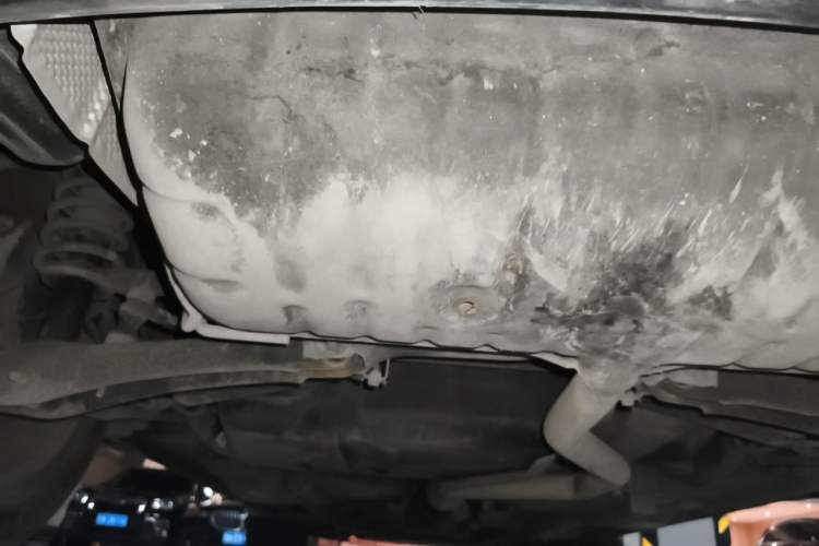 Used Jeep Compass 2015 2.0L two-wheel drive sport version Chassis Rear
