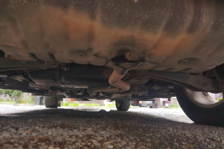 Used Jeep Compass 2015 2.0L two-wheel drive sport version Chassis Rear