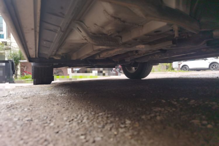 Used Jeep Compass 2015 2.0L two-wheel drive sport version Chassis Rear Left