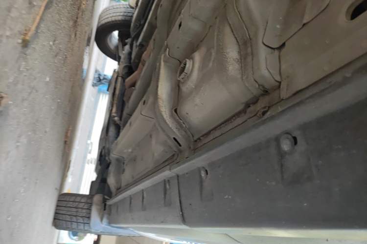 Used Jeep Compass 2015 2.0L two-wheel drive sport version Chassis Rear Right