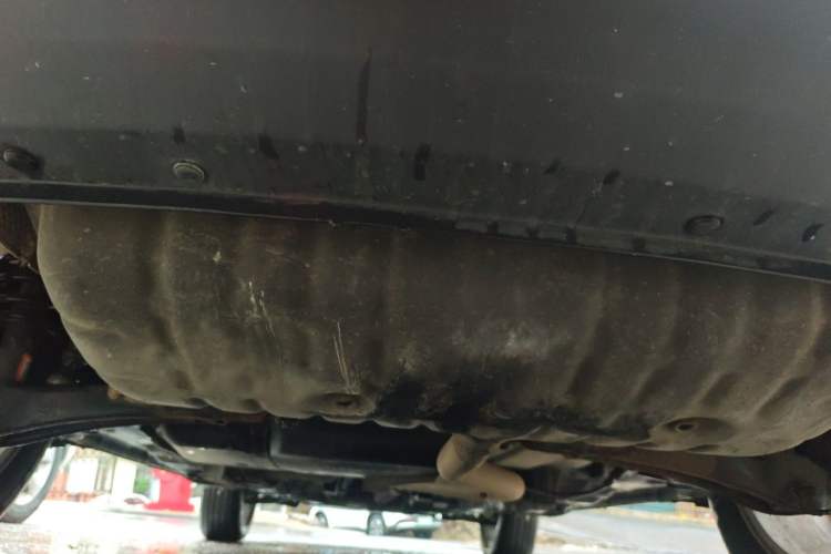 Used Jeep Compass 2015 2.0L two-wheel drive sport version Chassis Rear