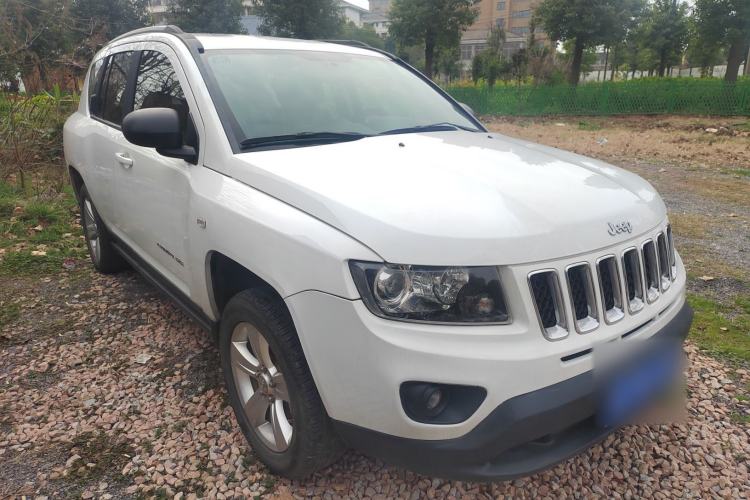 Used Jeep Compass 2015 2.0L two-wheel drive sport version Exterior 1