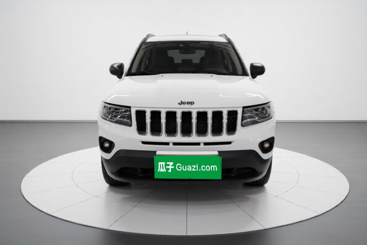 Used Jeep Compass 2015 2.0L two-wheel drive sport version Front