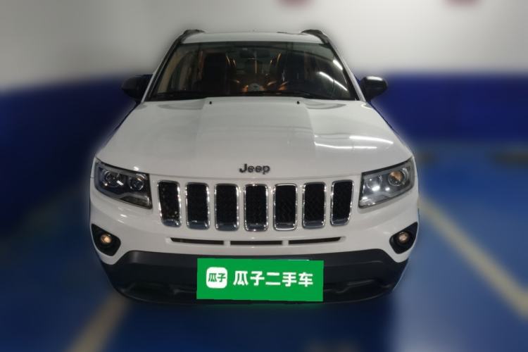Used Jeep Compass 2015 2.0L two-wheel drive sport version Front
