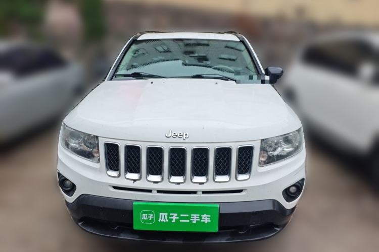 Used Jeep Compass 2015 2.0L two-wheel drive sport version Front
